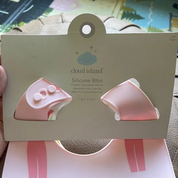 Cloud Island silicon bibs 2-pack - Picture 7 of 7